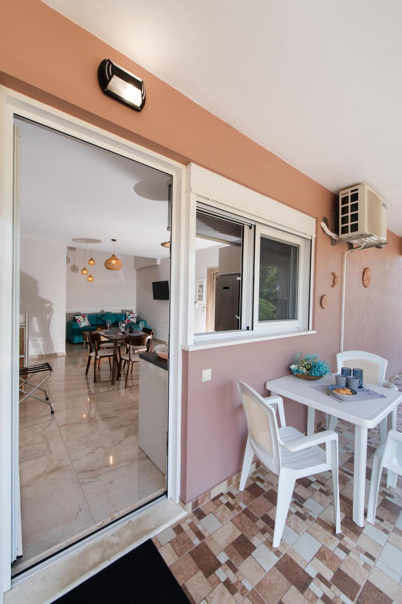 Ruellia Luxury Apartments Kalligoni Екстериор снимка